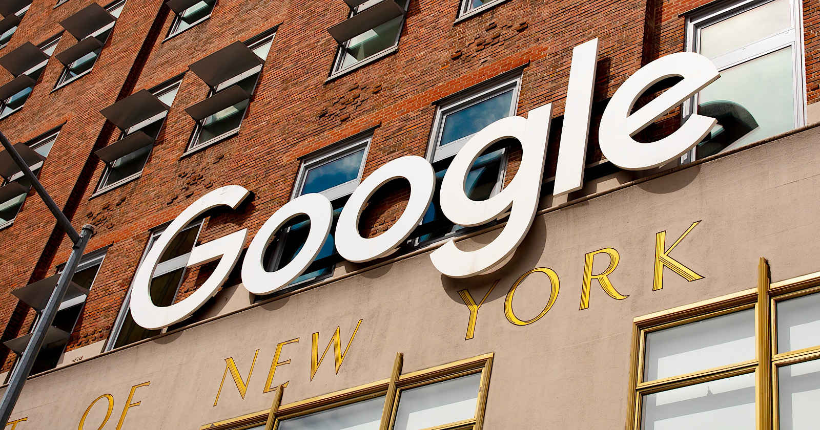 Google's Official Advice On Optimizing For AI Overviews & AI Mode