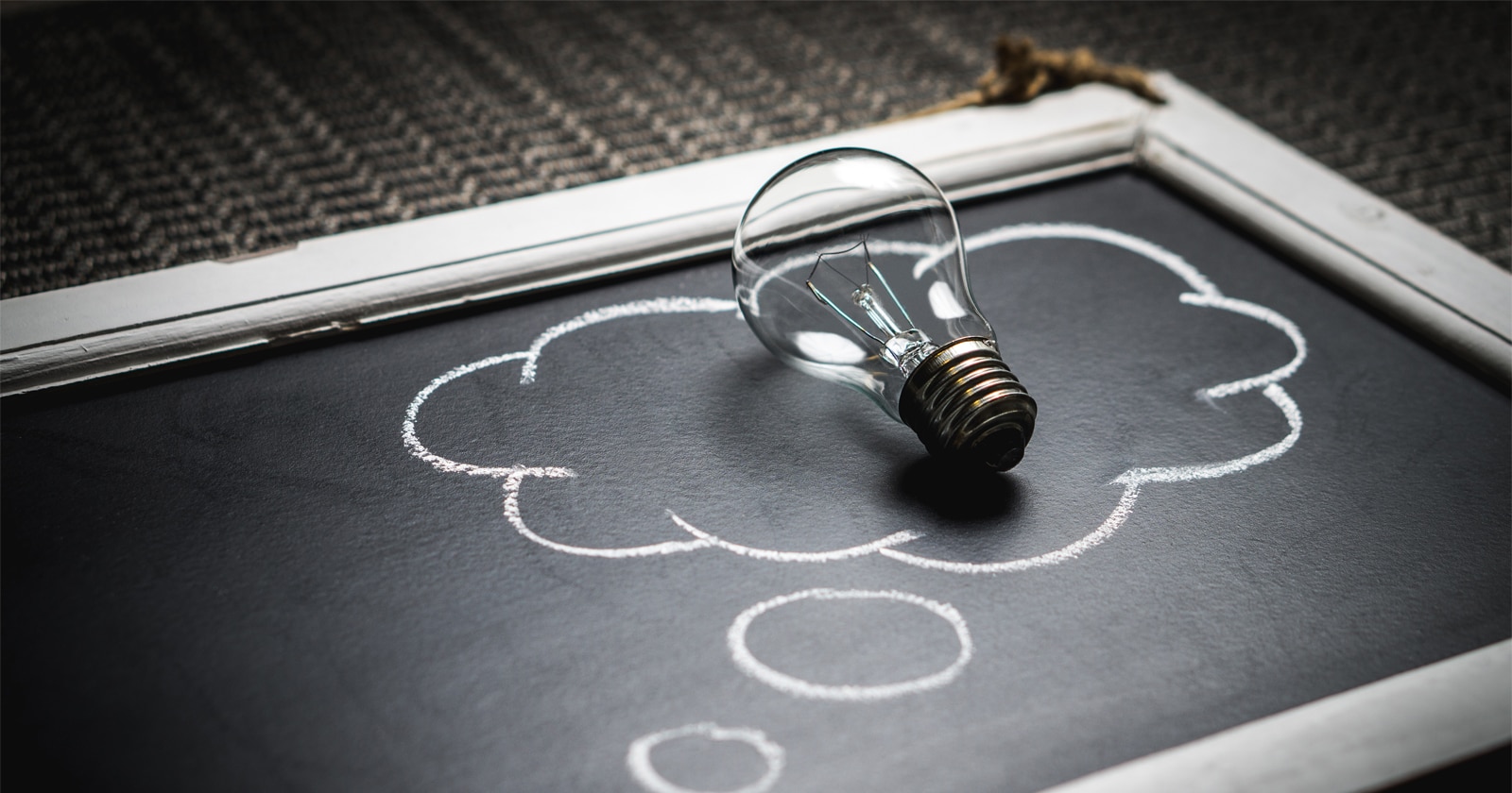 How to Become a Niche Thought Leader & Build Your Brand